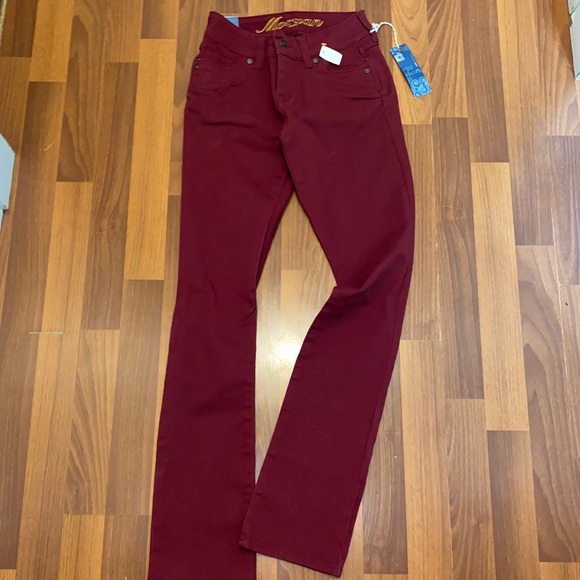 Red jeans - Picture 5 of 7